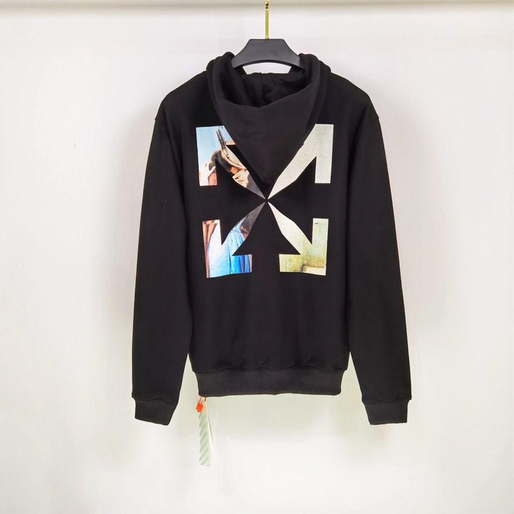 OFF WHITE